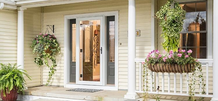 screen door installation in Villa Park