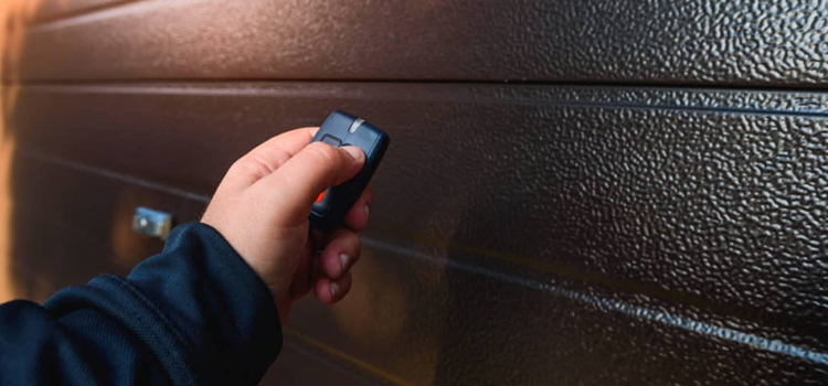 automatic door opener with remote control in Villa Park